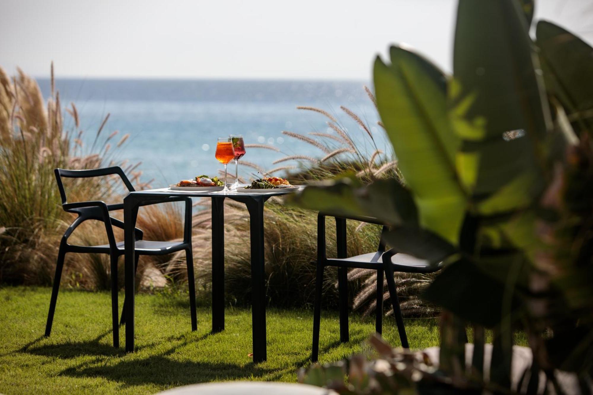 Eden Beachfront Residences & Suites Кастраки Экстерьер фото